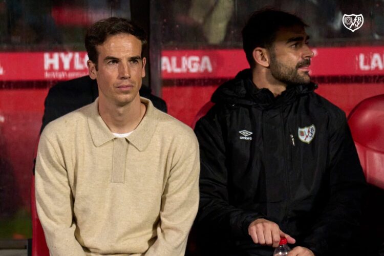 Adrián López se estrenó en el banquillo del Rayo en Montilivi 1 b385ddc1 3f20 4adb 80c5 ef8396312d39 1