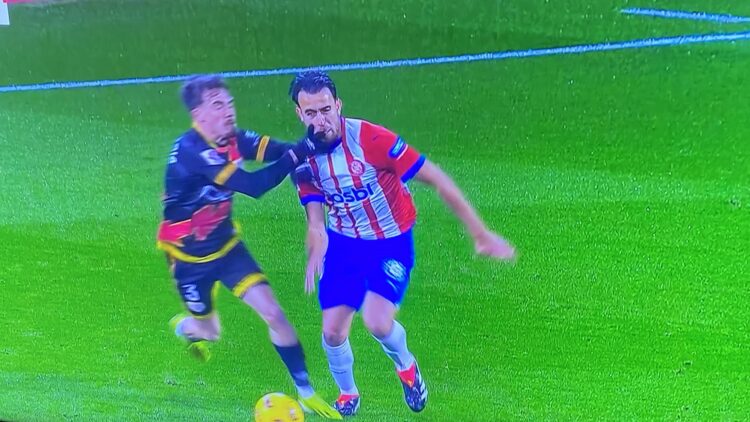 Pep Chavarría dejó al Rayo con uno menos en Girona tras ser expulsado en diez minutos 1 img 0001 1