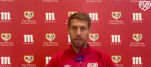 Florian Lejeune recibe el premio al mejor jugador del Rayo en marzo 1 Captura de pantalla 2024 04 30 a las 20.31.47