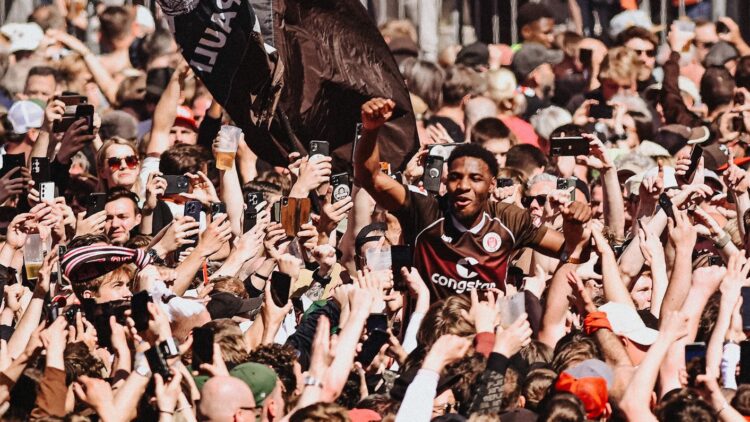 El St. Pauli regresa a la Bundesliga 13 años después 1 img 1652 1