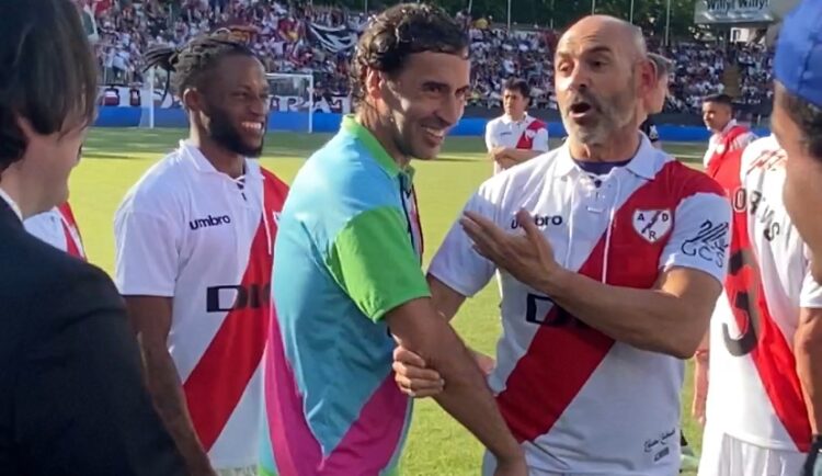 El regreso de Lass a Vallecas: abrazos, con Jémez, risas y enfado 1 img 2080 1