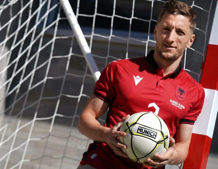 Balliu sigue sin minutos con albania