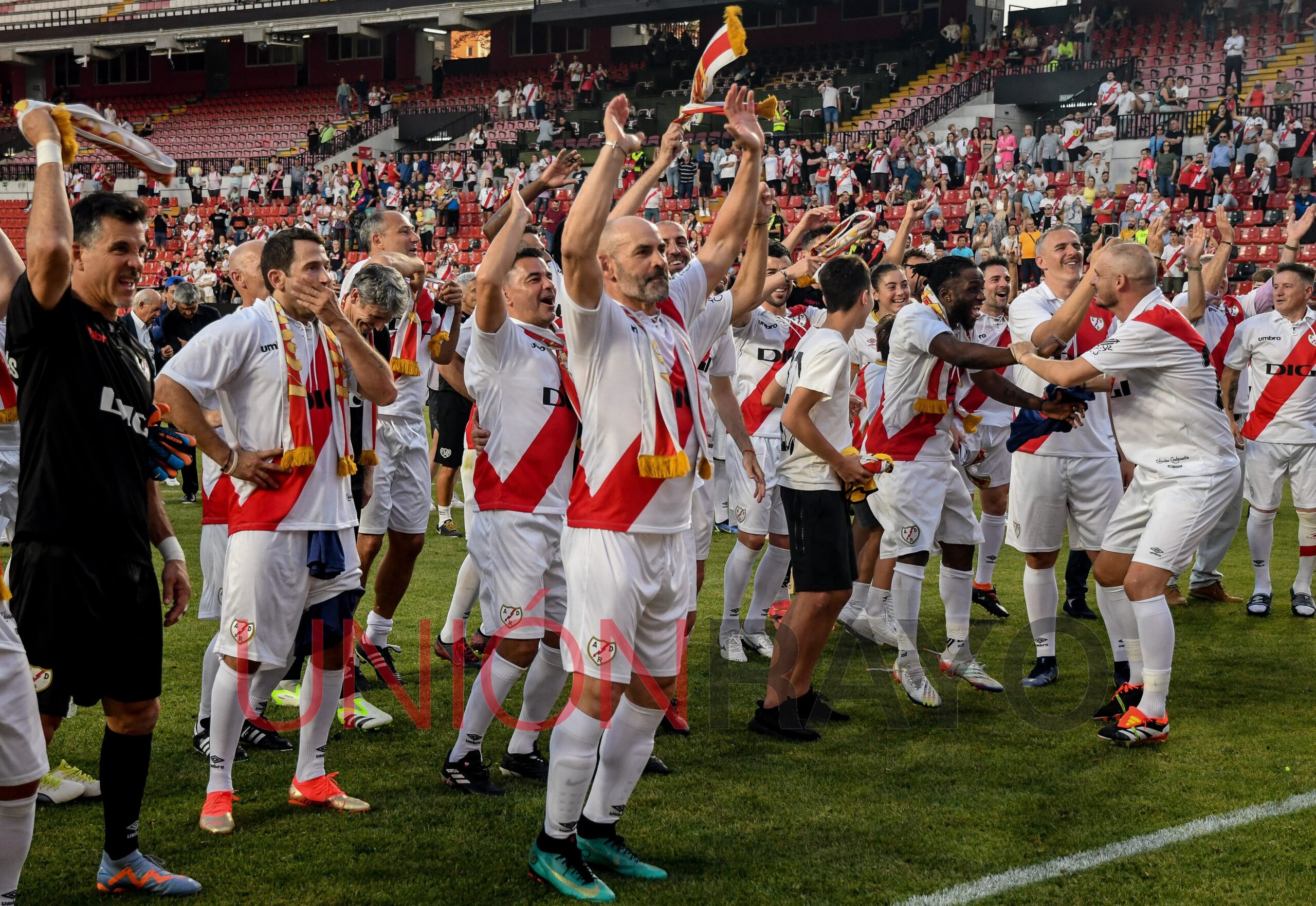 dsc 5198 original 1 scaled