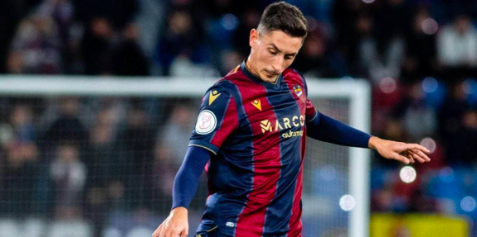 La operación de Pablo Martínez por el Rayo Vallecano está estancada 1 Pablo Martínez Levante UD