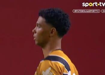 Etienne Eto'o debuta