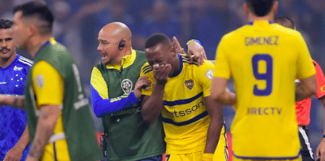 Advíncula expulsado a los 30 segundos en el partido entre Boca y Cruzeiro 1 Advíncula Boca