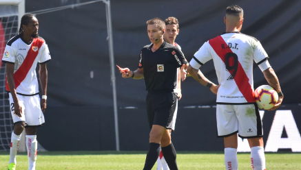 Cordero Vega volverá a pitar al Rayo Vallecano dos años y medio después 1 Cordero Vega