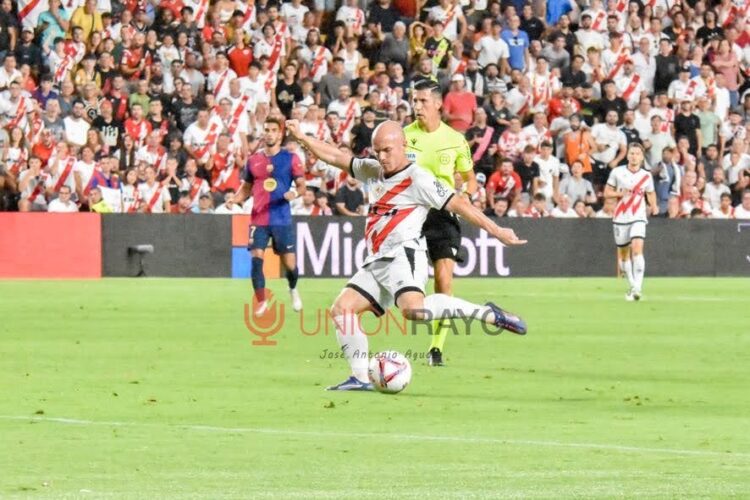 Isi, suplente frente al RCD Espanyol 1 Isi