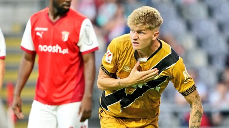 Pelayo, inscrito con el Rayo C 1 Pelayo Fernández