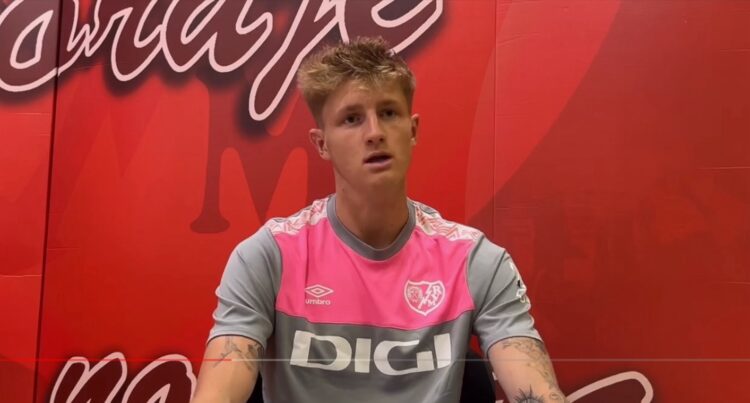 Pelayo sobre su fichaje por el Rayo: “Cobeño y el presi me transmitieron confianza” 1 img 5037 1