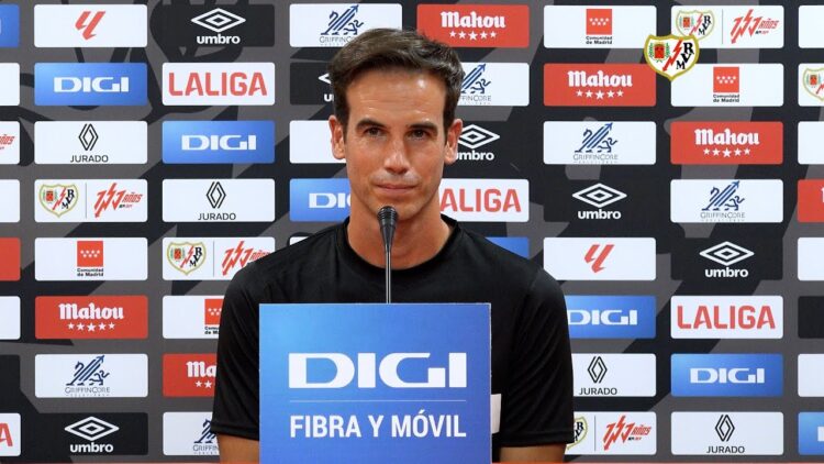 Íñigo Pérez: "Cuando pierdes un partido tienes que intentar ganar lo más pronto posible" 1 Íñigo Pérez rueda de prensa previa