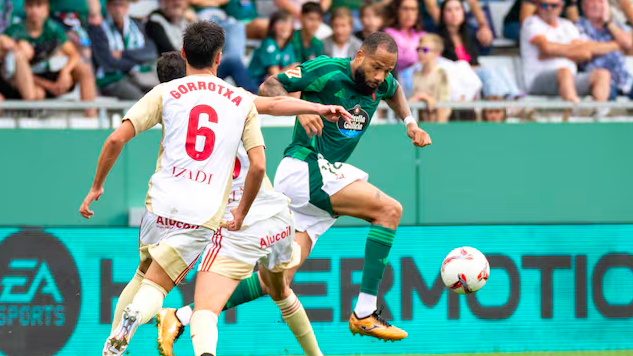 Bebé debuta con el Racing de Ferrol 1 Bebé Racing de Ferrol | TINI FOTOGRAFÍA