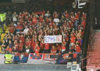 Osasuna se une protesta Vallecas