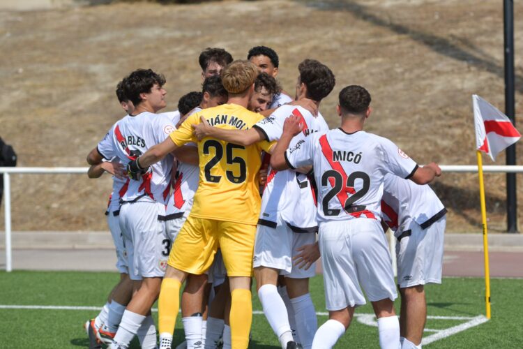 Rayo B vs Aravaca. Fuente de la imagen: X:@RayoVallecano