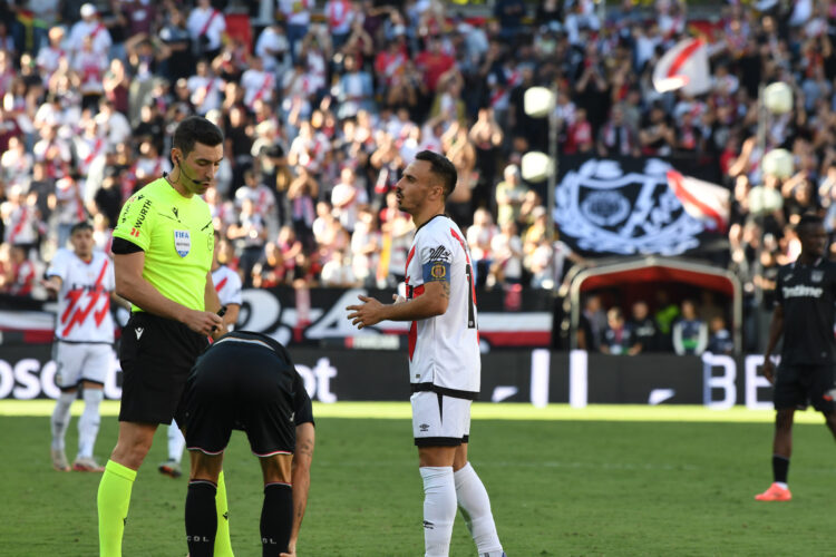 El Rayo Vallecano sigue sin conocer la victoria ante el Leganés en Primera División 1 Rayo Leganés Álvaro García