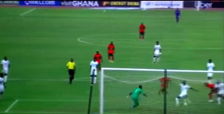 Un error de Mumin le cuesta la derrota a Ghana ante la Angola de Nteka 1 img 5366 1
