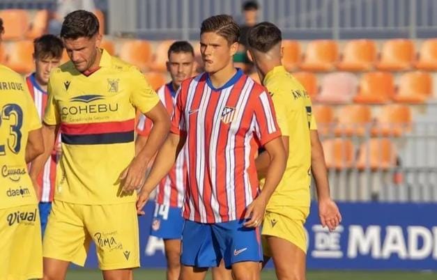 Martín Pascual se reivindica en el Atlético de Madrid B siendo de los mejores centrales en 1ªRFEF 1 Martín Pascual Atleti. Vía: Instagram: @martoinj5