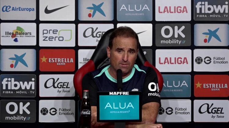 Jagoba Arrasate: “Soy mejor entrenador gracias a Iñigo Pérez” 1 img 6378 1