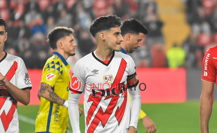 Óscar Valentín: "Dolidos por cómo se dio la derrota, pero orgulloso del trabajo del equipo" 1 Óscar Valentín