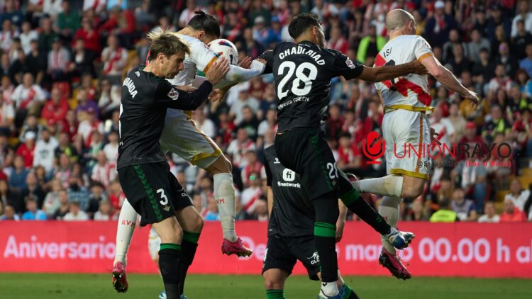 Betis y Rayo Vallecano se enfrentan en el Benito Villamarín: horario y dónde verlo 1 Rayo