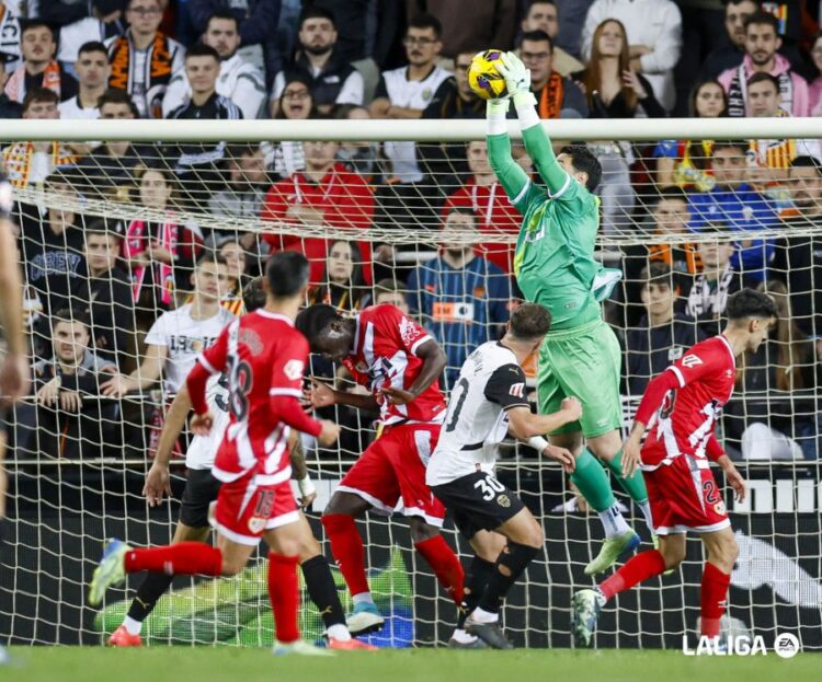 El Rayo echó el cerrojo lejos de Vallecas más de dos meses después 1 Batalla Valencia Rayo Vallecas