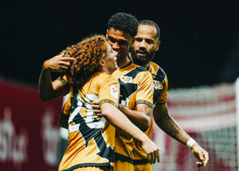 Marco de la Sías y Etienne Eto'o