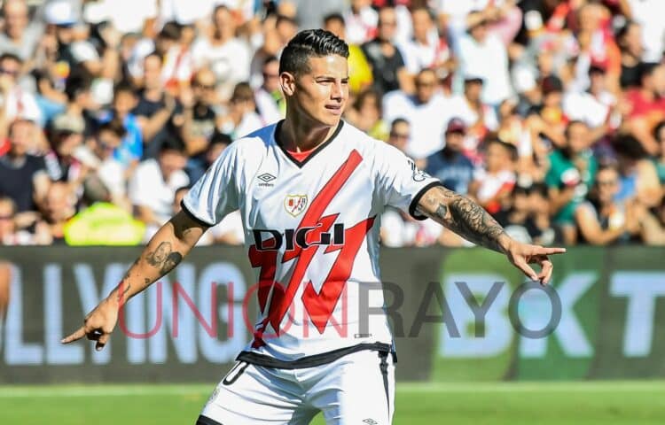James pago de su bolsillo