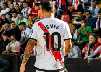 James continúa sin equipo