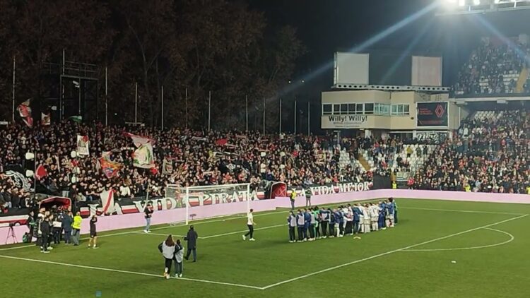 La Vida Pirata sonó en Vallecas tras la victoria ante el Celta 1 La Vida Pirata Rayo Celta