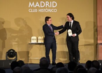 Rayo galardon ayuntamiento