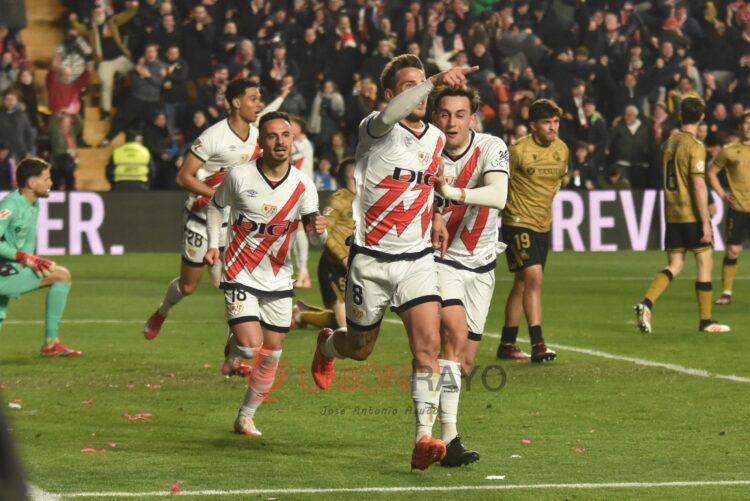 50d6be6b ad00 46e6 a625 4e367476ca0b 1