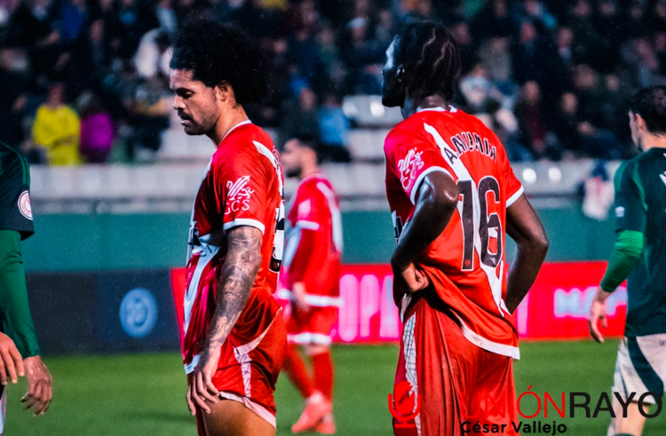 #EncuestaUR: ¿Quiénes serán los centrales del Rayo en Mendizorroza ante el Alavés? 1 Aridane Mumin Encuesta