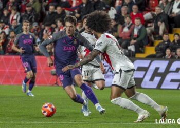 Iñigo deja a Aridane y Nteka en el banquillo