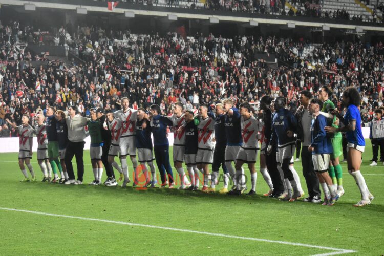 La Vida Pirata sonó en Vallecas tras la victoria ante el Getafe 1 La Vida Pirata Getafe