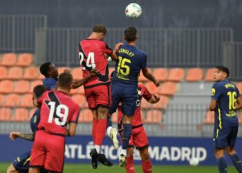 Luiz Felipe-Lejeune, dupla de centrales