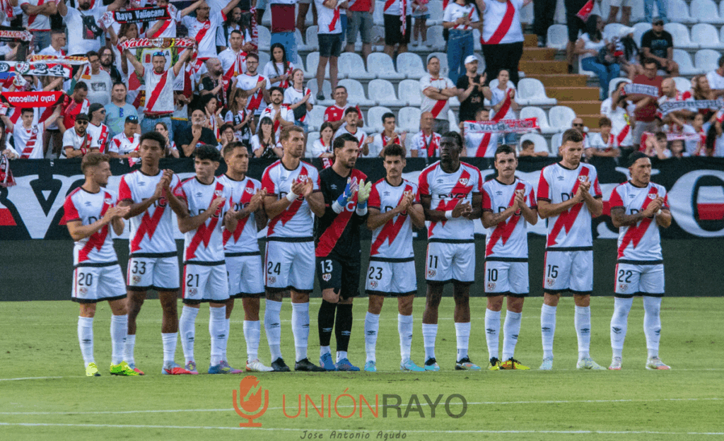 Ovación Vallecas aficionados fallecidos