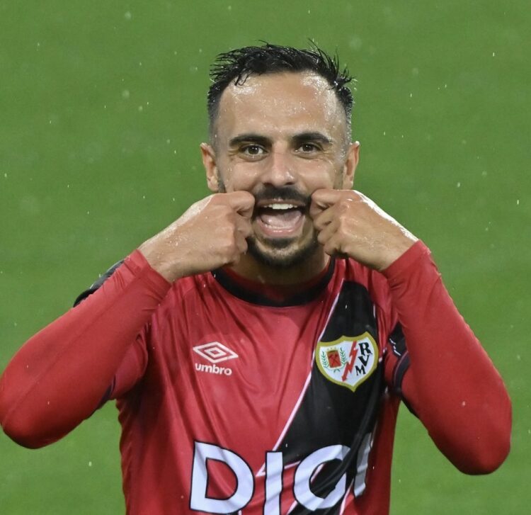 Álvaro García celebrando el gol