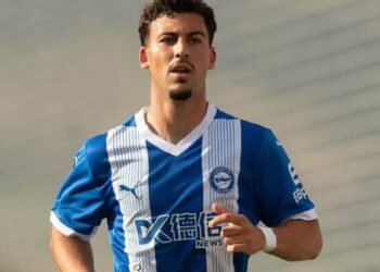 Victor parada renueva alaves