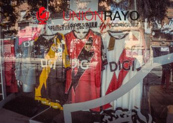La tienda dispone de las nuevas camisetas oficiales 5 camisetas Rayo tienda