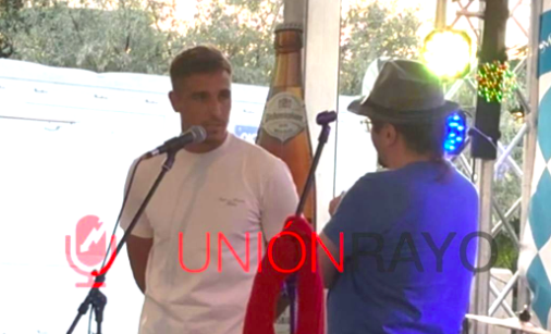 Óscar Trejo en la Oktoberfest Vallekana