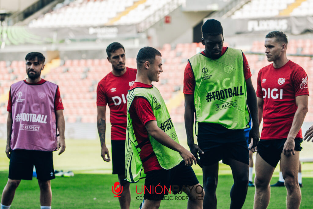 Nteka Becerra Rayo entrenamiento