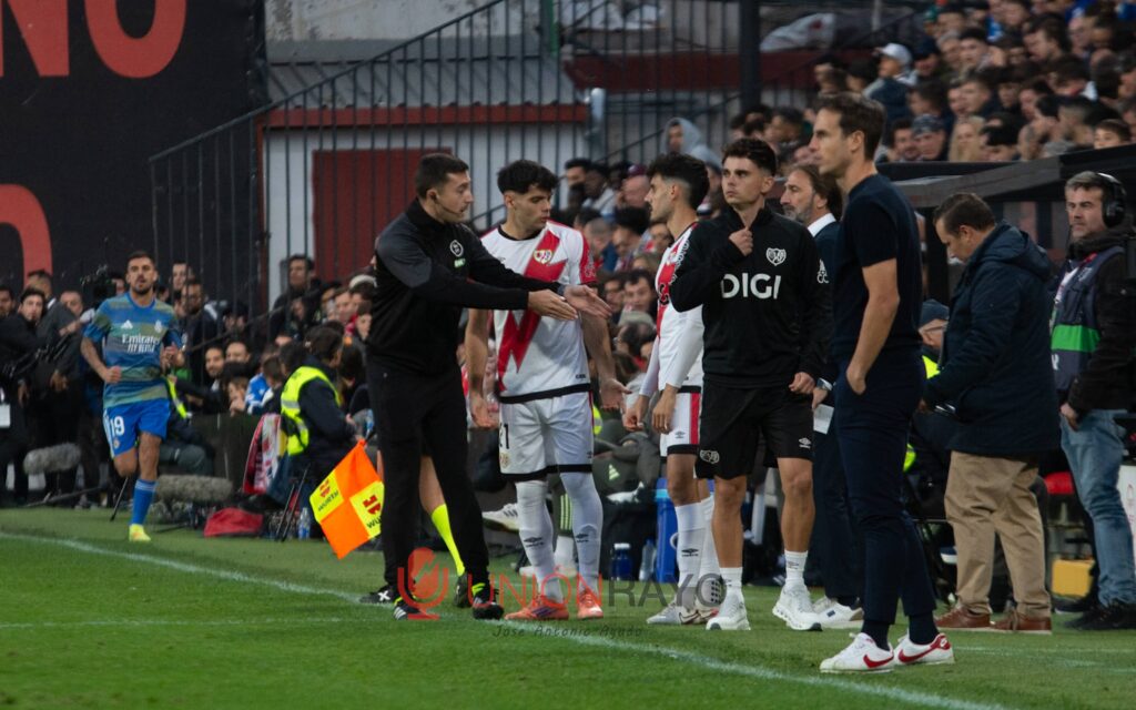 Imagen rayo goles banquillo