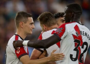 Previa oviedo rayo 2025-26