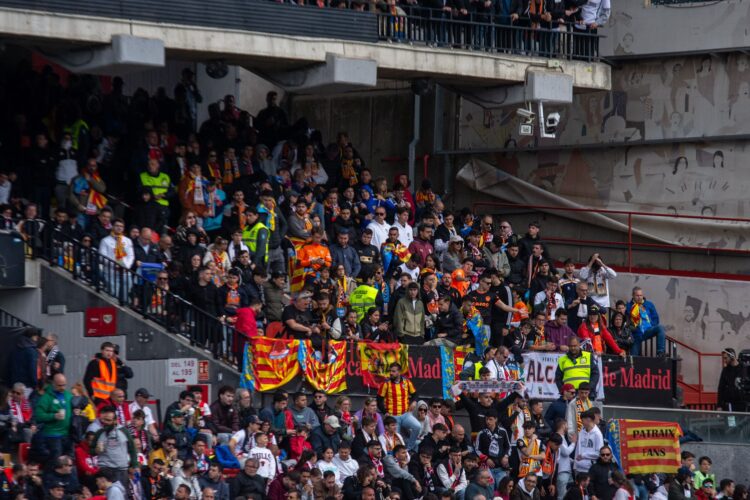 No habrá entradas visitantes para el Rayo - Valencia: LALIGA analiza la situación 1 Afición visitante Valencia