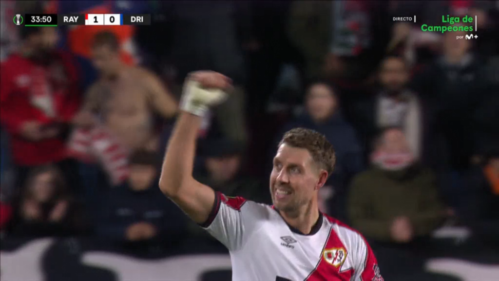 Lejeune celebra el gol ante el Drita