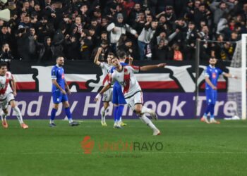 Lejeune tercer extranjero más partidos en primera