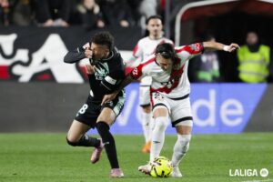 Pacha Espino titular betis