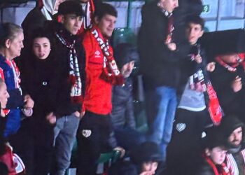 aficionados Rayo desplazados a Elche