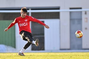 Debut Carlos Martín