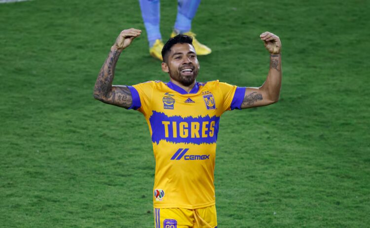 Javier Aquino nuevo club